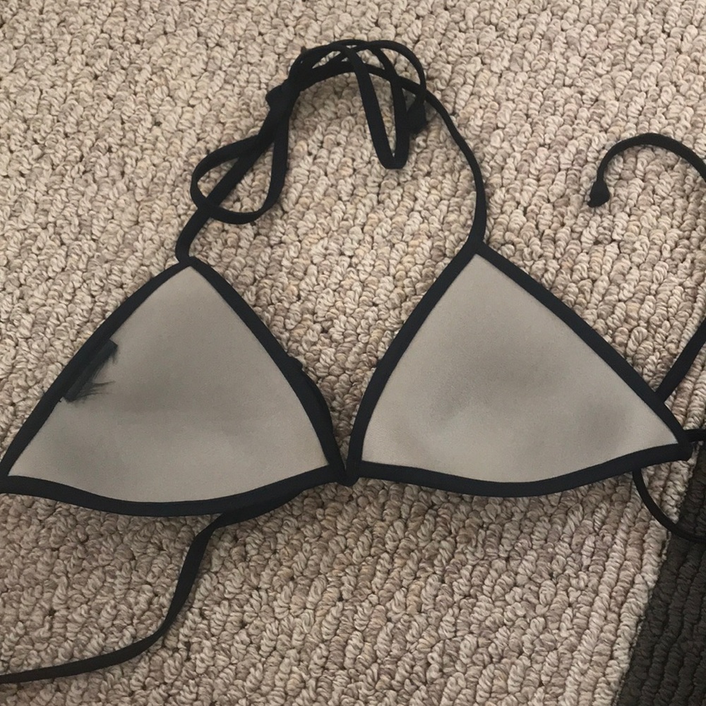 Bikini top! - Picture 2 of 2